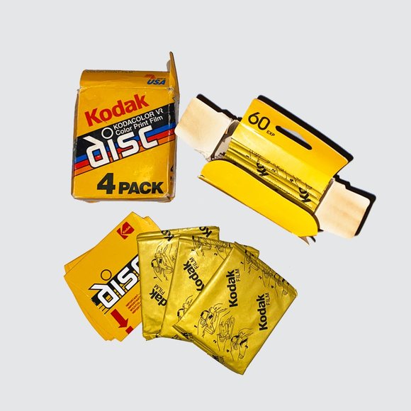 Kodak Disc 4000 Film Camera with Vintage Case & Eight Packs of Film - Picture 4 of 7